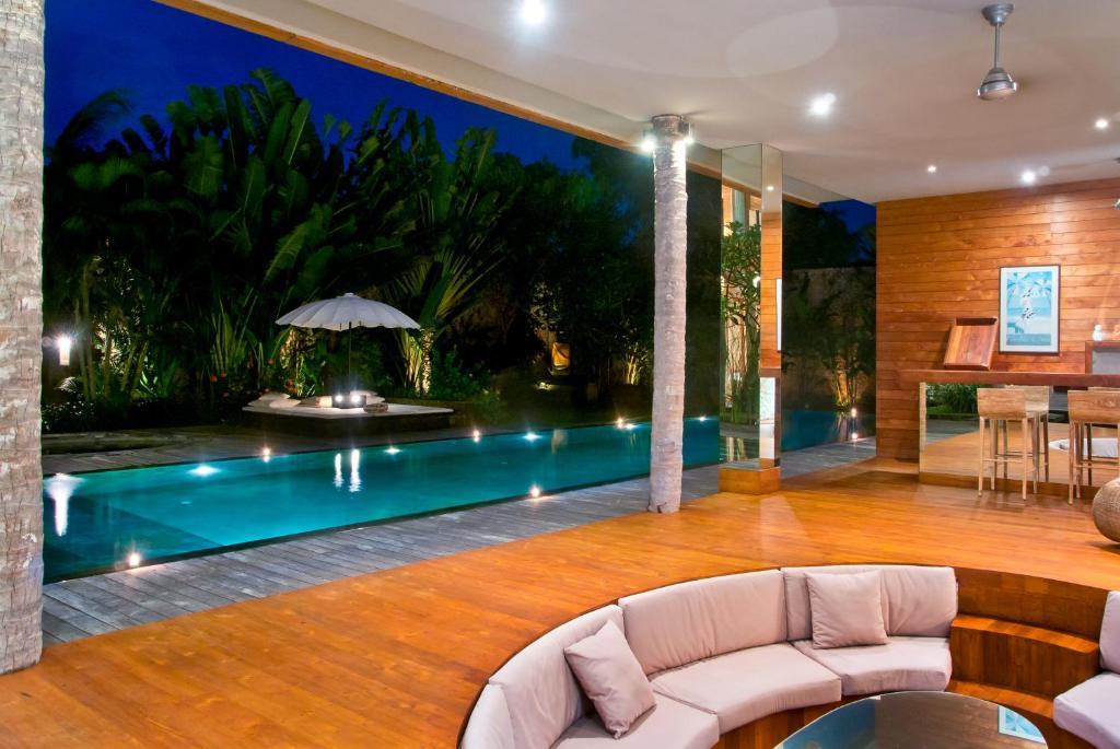 Eko Villa Seminyak - Tropical Villa, Walk To Beach Extérieur photo